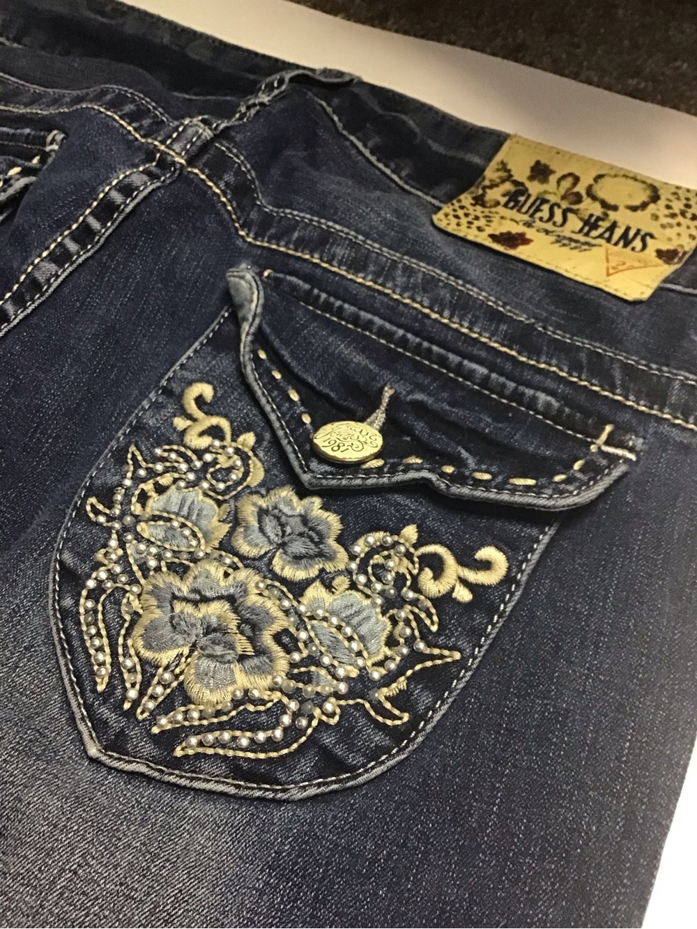 Vintage Guess Jeans Women's Dark Blue Embroidered flap Pocket Bootcut SZ 28